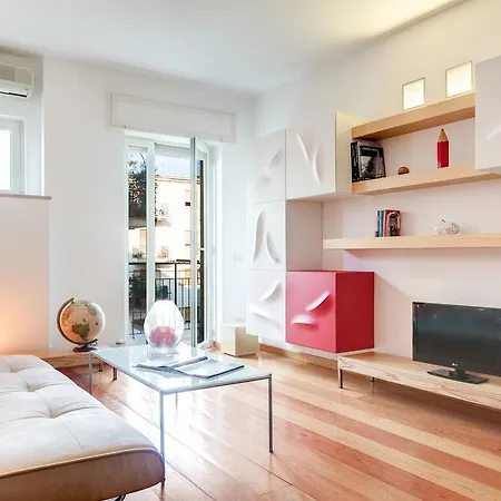 Park Apartment *